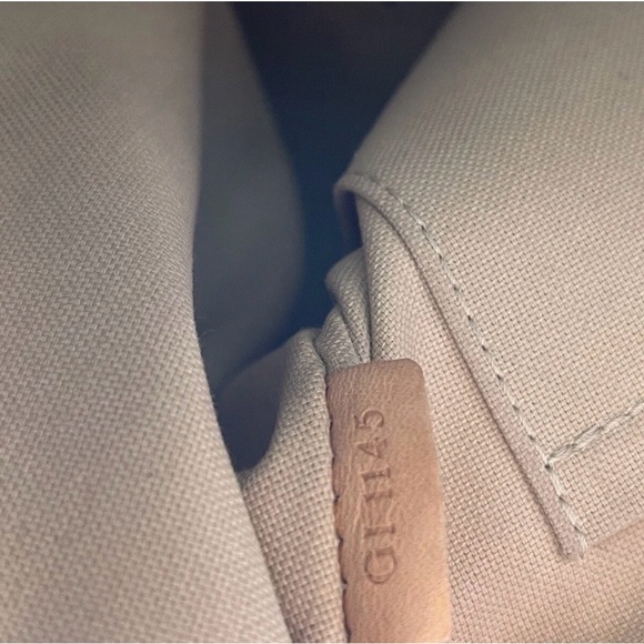 Louis Vuitton Siracusa MM Beige/Tan Damier Azur Shoulder Bag - Picture 9 of 9